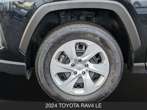 Used 2024 Toyota RAV4 LE image 12
