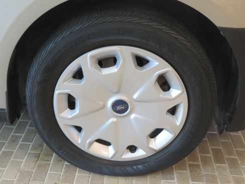 Used 2016 Ford Transit Connect XL image 10