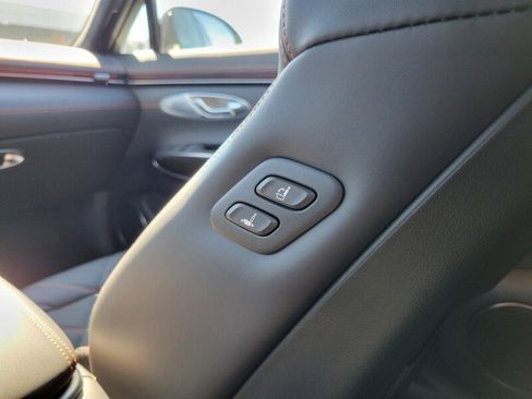 Used 2026 Genesis GV70 3.5T Sport Prestige image 32