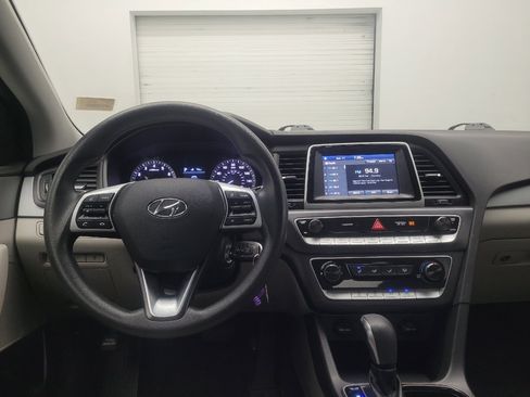 Used 2018 Hyundai Sonata SE FWD image 22