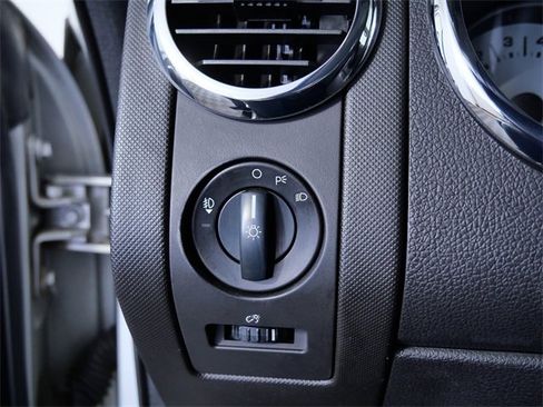 Used 2009 Ford Explorer Sport Trac XLT image 22