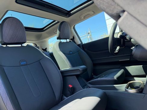 Used 2025 MINI Cooper S FWD image 9