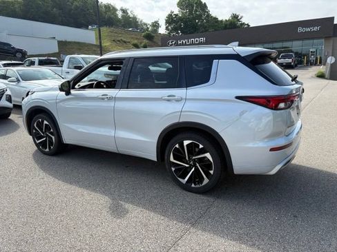 Used 2022 Mitsubishi Outlander SEL AWD/4WD image 3