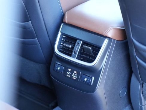 Used 2023 Subaru Outback Touring XT AWD/4WD image 23