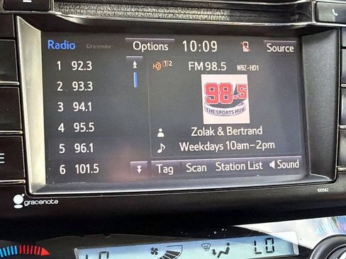 Used 2016 Toyota RAV4 XLE AWD/4WD image 18