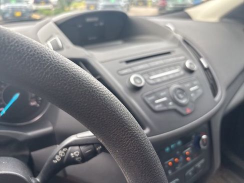 Used 2017 Ford Escape SE AWD/4WD image 10