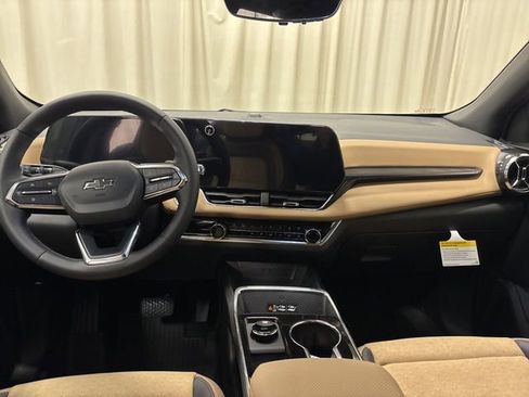 New 2026 Chevrolet Equinox ACTIV w/ Convenience Package III AWD/4WD image 20