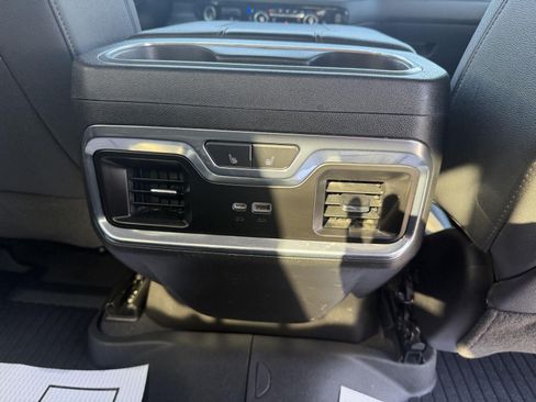 Used 2023 Chevrolet Silverado 1500 LTZ AWD/4WD image 15