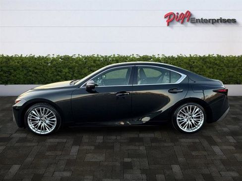 Used 2025 Lexus IS 300 w/ Premium Package image 4