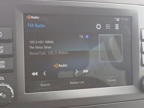 Used 2023 Mercedes-Benz Metris Passenger image 13