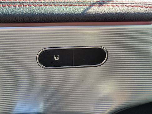 Used 2022 Mercedes-Benz CLA 250 image 17