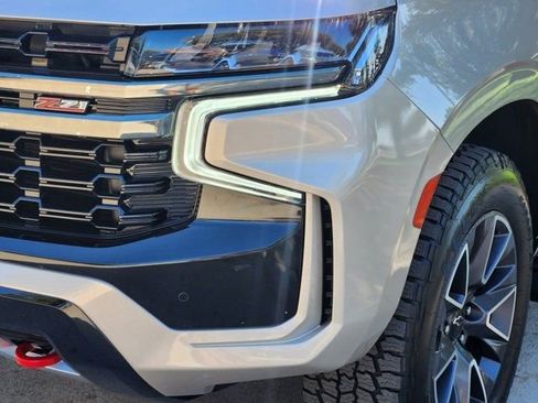 Used 2022 Chevrolet Tahoe Z71 w/ Luxury Package image 17