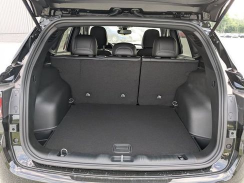 New 2026 Jeep Compass Latitude AWD/4WD image 14