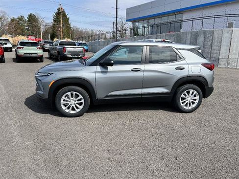 New 2026 Chevrolet TrailBlazer LS image 2