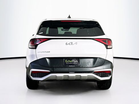 Used 2024 Kia Sportage LX image 7