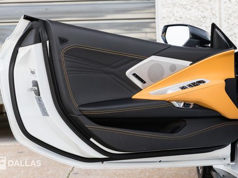 Used 2023 Chevrolet Corvette Z06 image 21