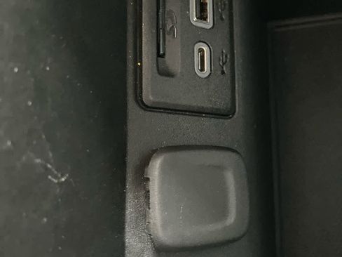 Used 2019 Chevrolet Blazer RS w/ Sun and Wheels Package image 32