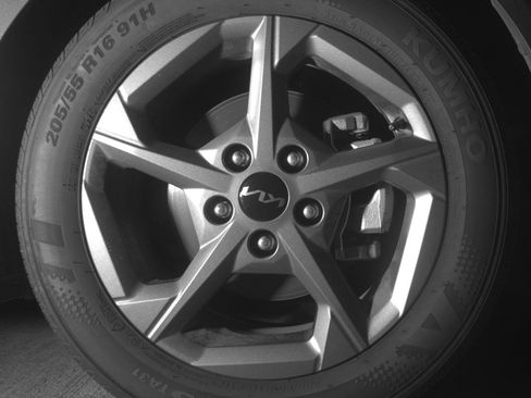 Used 2025 Kia K4 LXS FWD image 13