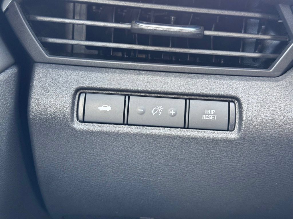 Used 2024 Nissan Altima 2.5 SR FWD image 20