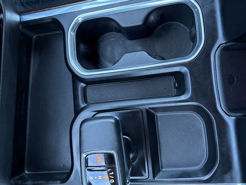 Used 2023 GMC Sierra 1500 Elevation image 16