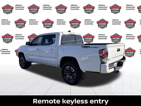 Used 2020 Toyota Tacoma TRD Sport image 4