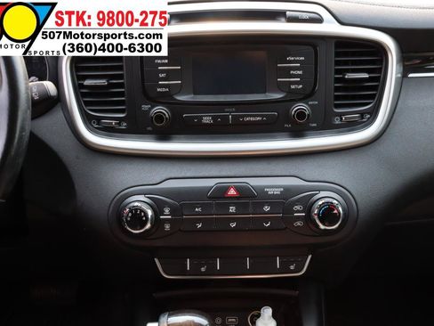 Used 2016 Kia Sorento AWD w/ LX Convenience Package image 16