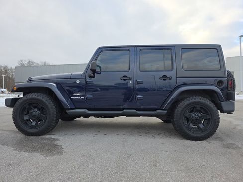 Used 2013 Jeep Wrangler Unlimited Sahara w/ Dual Top Group image 5