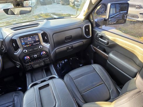 Used 2020 GMC Sierra 2500 Denali w/ Technology Package image 42