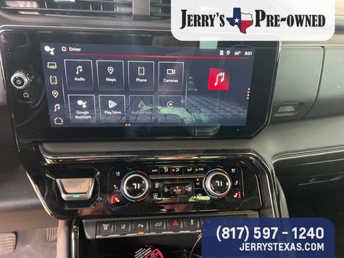 Used 2024 GMC Sierra 2500 AT4X image 11