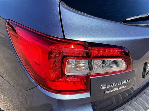 Used 2017 Subaru Outback 2.5i Premium AWD/4WD image 28