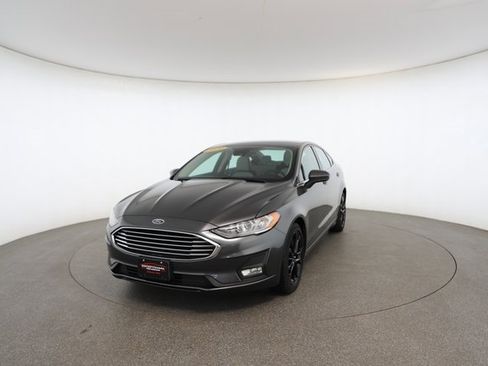 Used 2020 Ford Fusion SE w/ Equipment Group 151A image 32