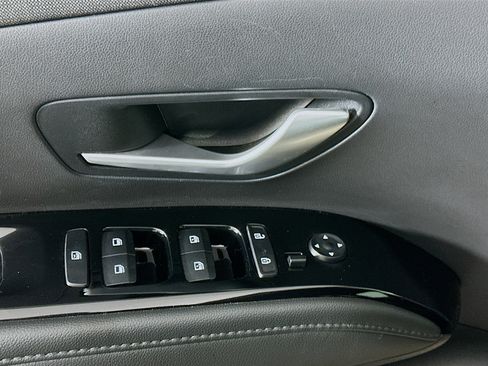 Used 2024 Hyundai Santa Cruz Limited AWD/4WD image 15
