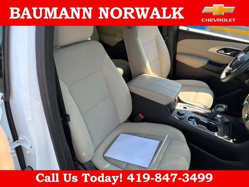 Used 2022 Chevrolet Traverse LS FWD image 50
