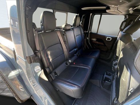 New 2026 Jeep Gladiator Rubicon image 9