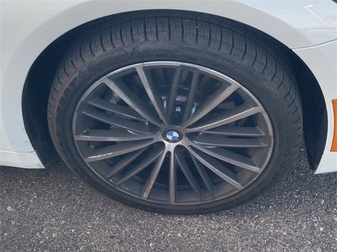 Certified 2023 BMW 530i w/ Premium Package image 4