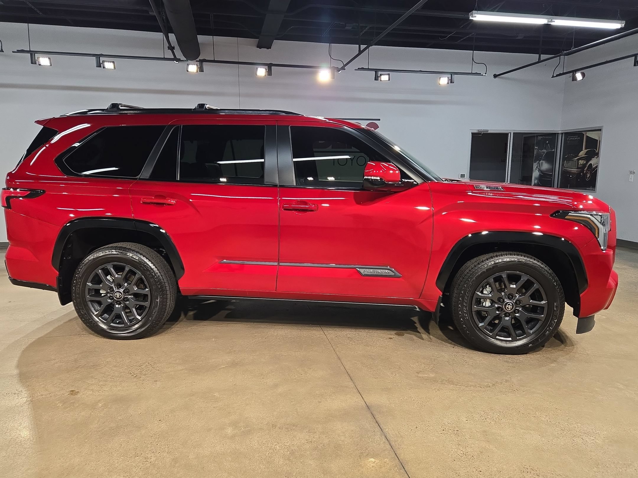 Certified 2025 Toyota Sequoia Platinum AWD/4WD image 8