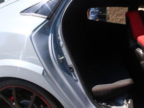 Used 2019 Honda Civic Type R image 11
