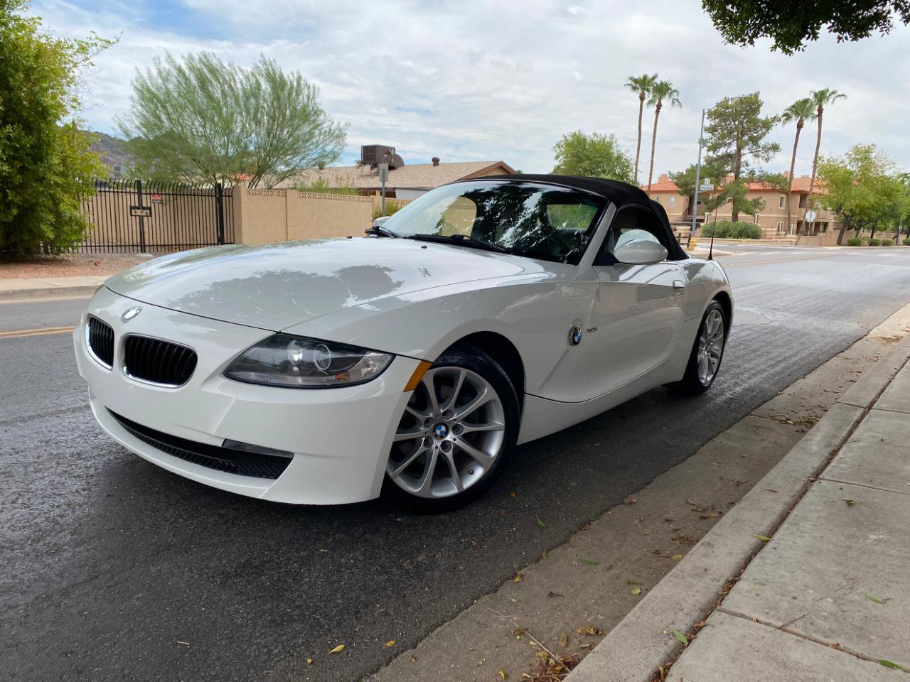 Used 2008 BMW Z4 3.0i RWD image 19