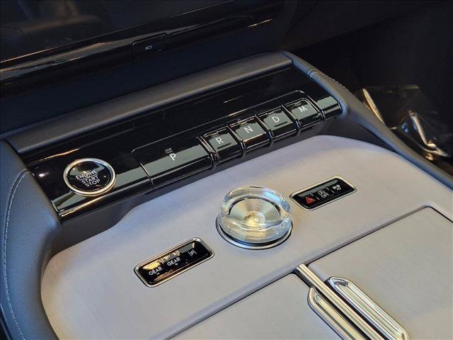 New 2027 Lincoln Navigator Reserve w/ Jet Appearance Package AWD/4WD image 13