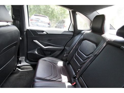 Used 2024 Volkswagen Jetta GLI Autobahn FWD image 9