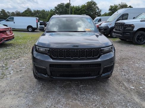 Used 2024 Jeep Grand Cherokee L Summit w/ High Altitude Package AWD/4WD image 2