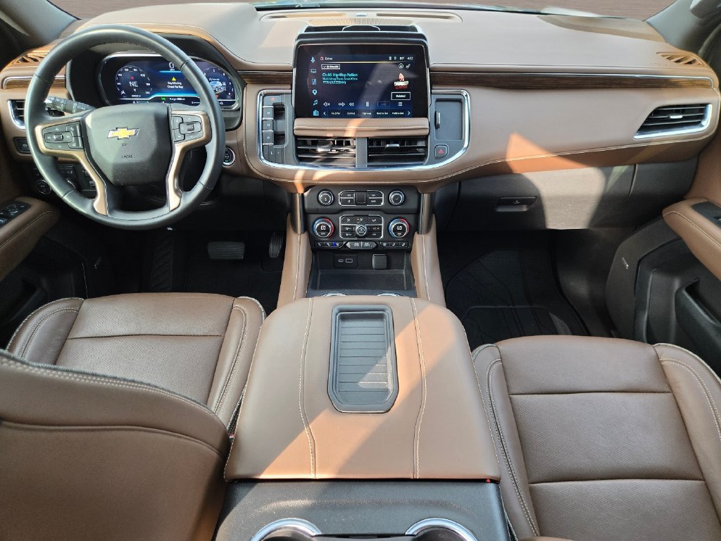Used 2024 Chevrolet Suburban High Country w/ LPO, Illumination Package AWD/4WD image 21