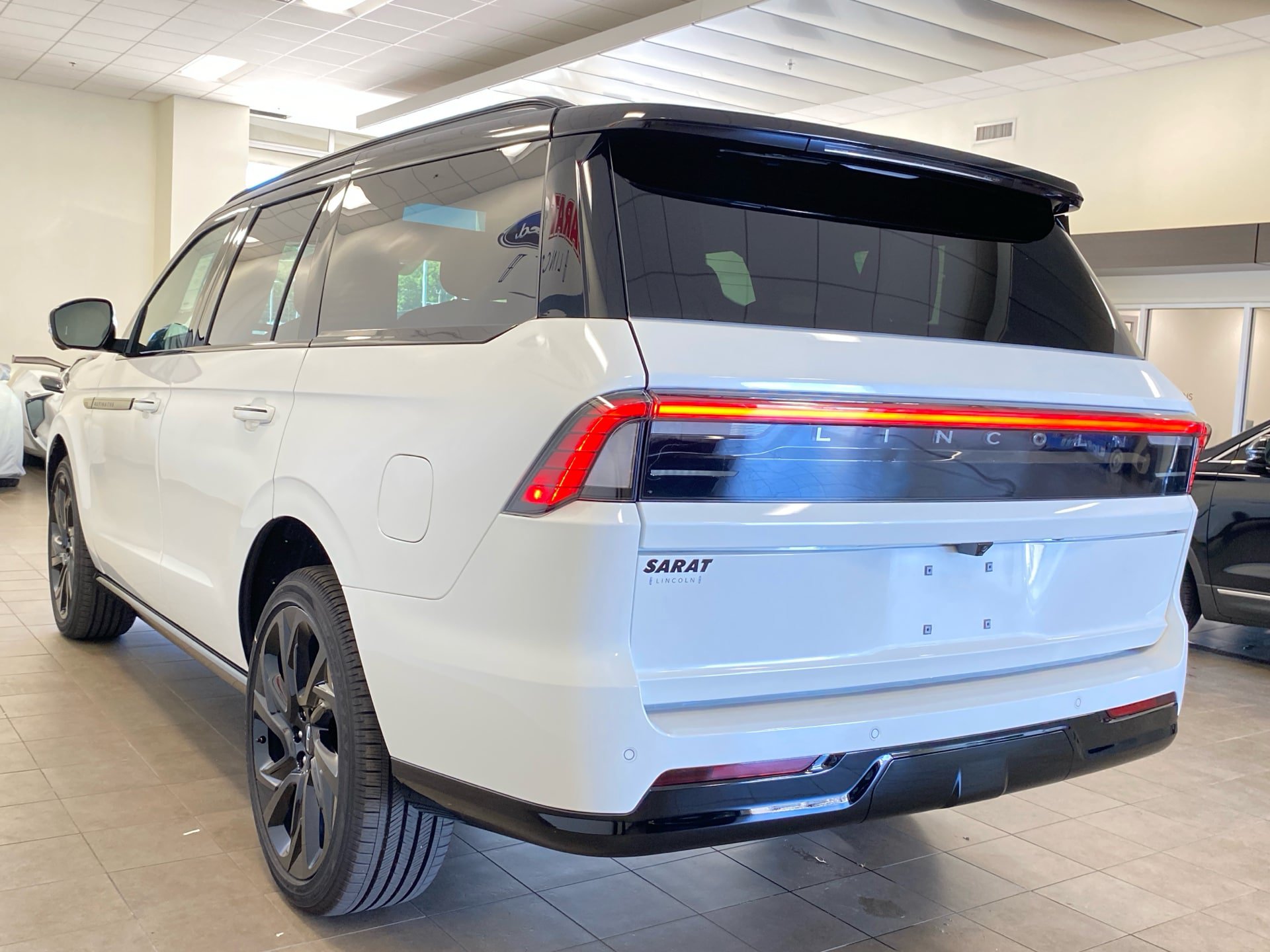 New 2027 Lincoln Navigator Black Label AWD/4WD image 5