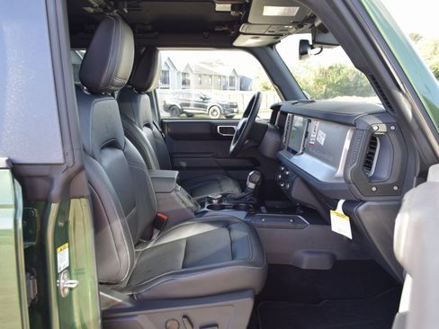 New 2025 Ford Bronco Outer Banks image 23