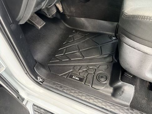 Used 2021 RAM 2500 Big Horn image 36