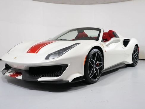 Used 2020 Ferrari 488 Pista Spider RWD image 25