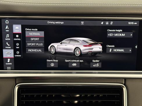 Used 2019 Porsche Panamera GTS AWD/4WD image 28