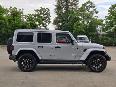 Used 2023 Jeep Wrangler Sahara image 4