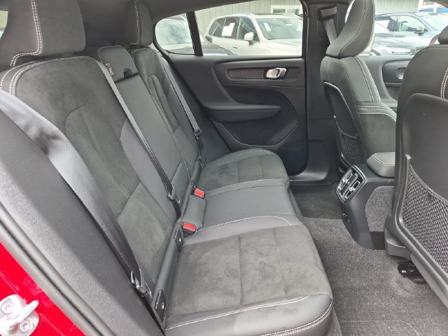 Used 2023 Volvo C40 P8 Recharge Ultimate w/ Protection Package Premier AWD/4WD image 29