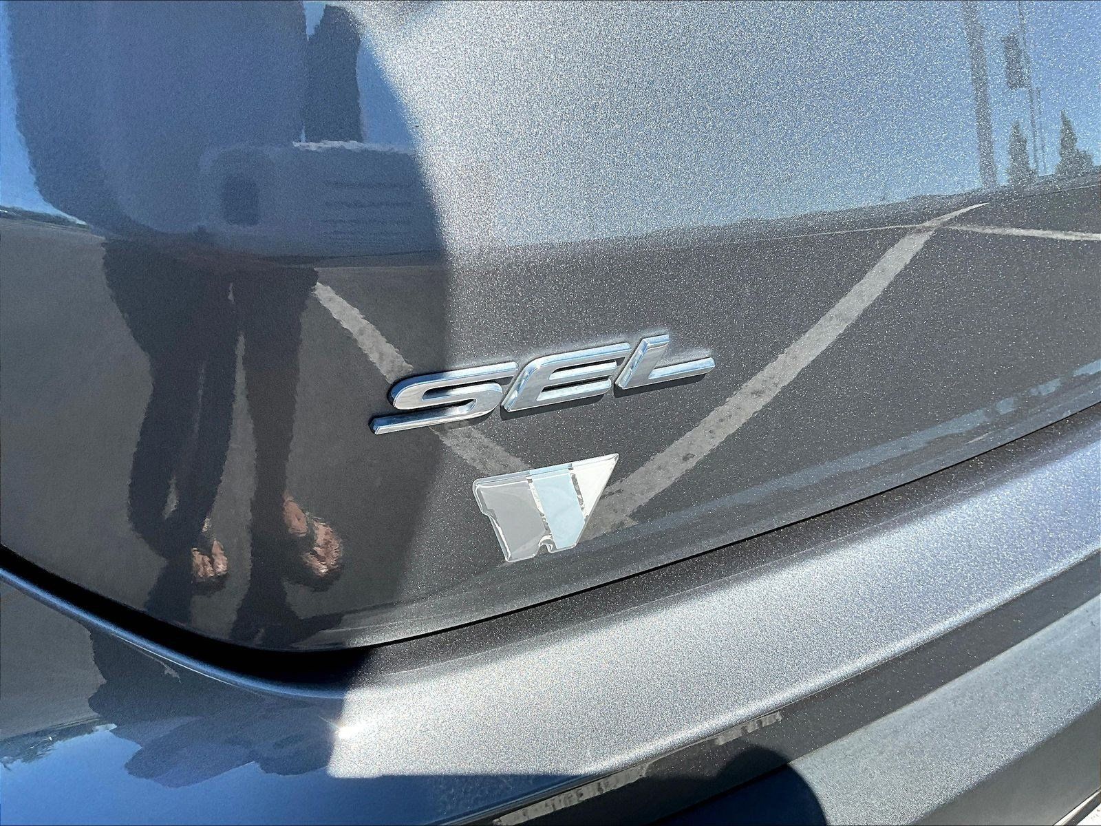 Used 2023 Ford Edge SEL w/ Sport Appearance Package AWD/4WD image 24